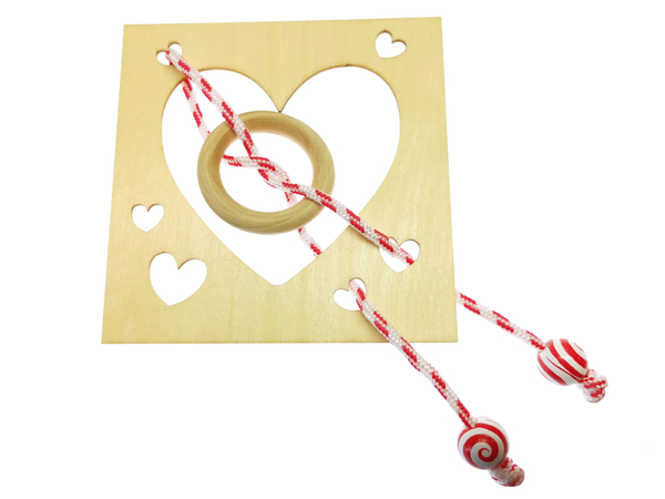 Простая деревянная веревочная головоломка Рамка с сердцами